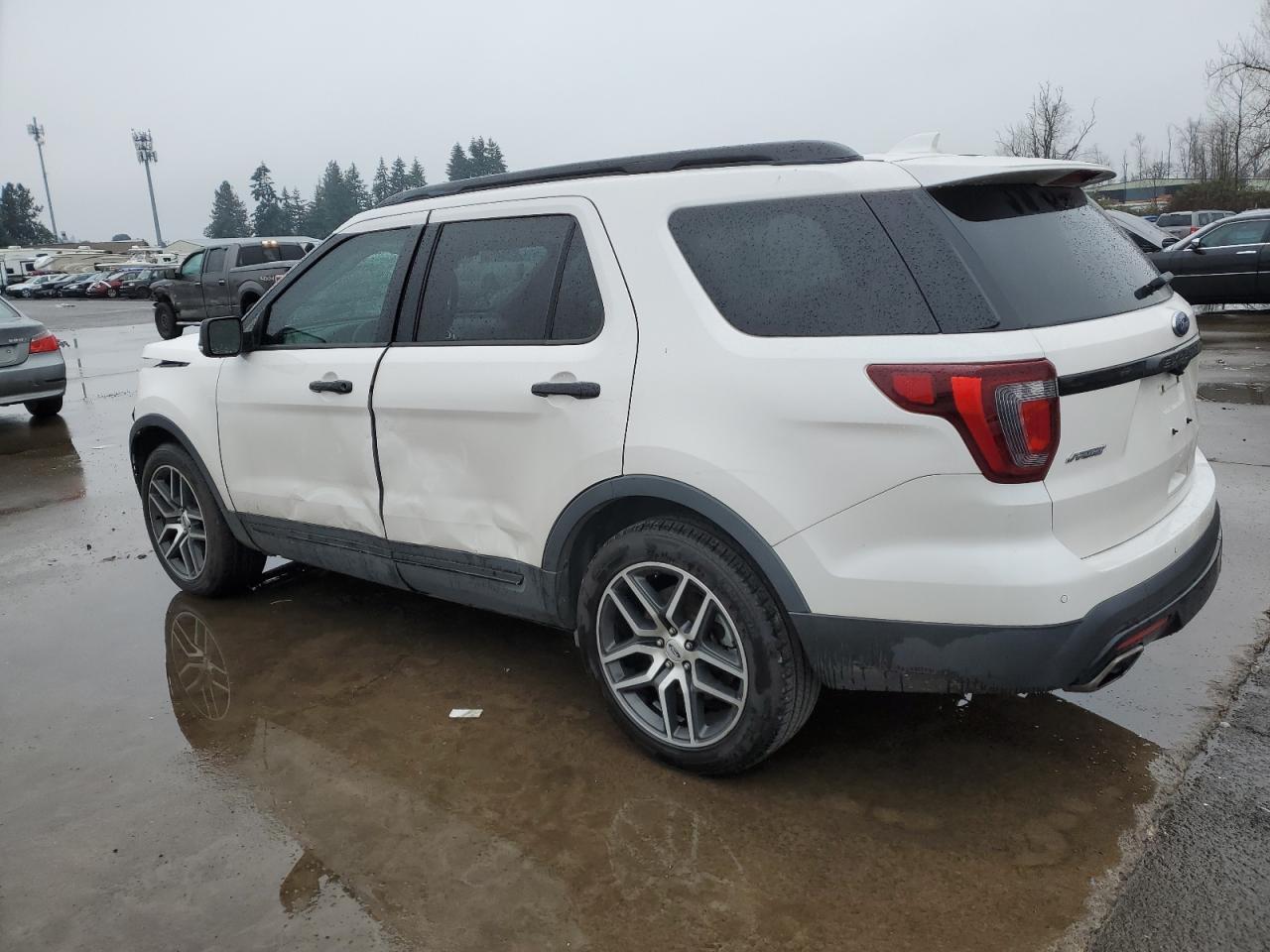2017 FORD EXPLORER S - Image 2