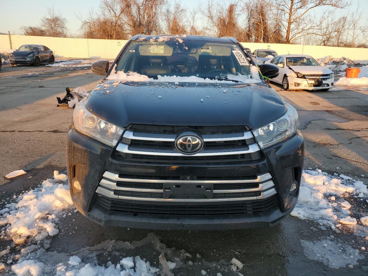 2019 TOYOTA HIGHLANDER - Фото 5
