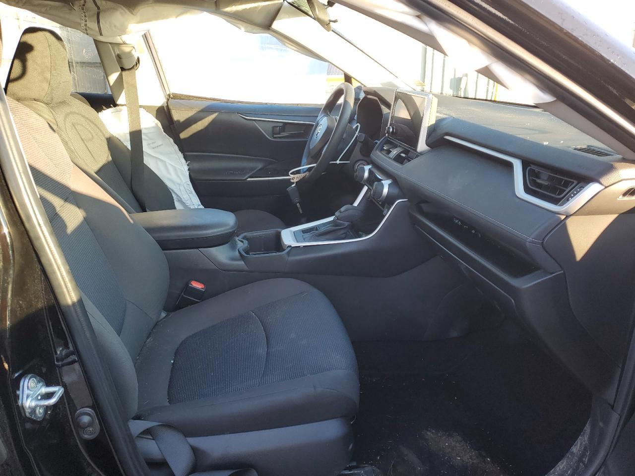 2023 TOYOTA RAV4 LE - Image 7