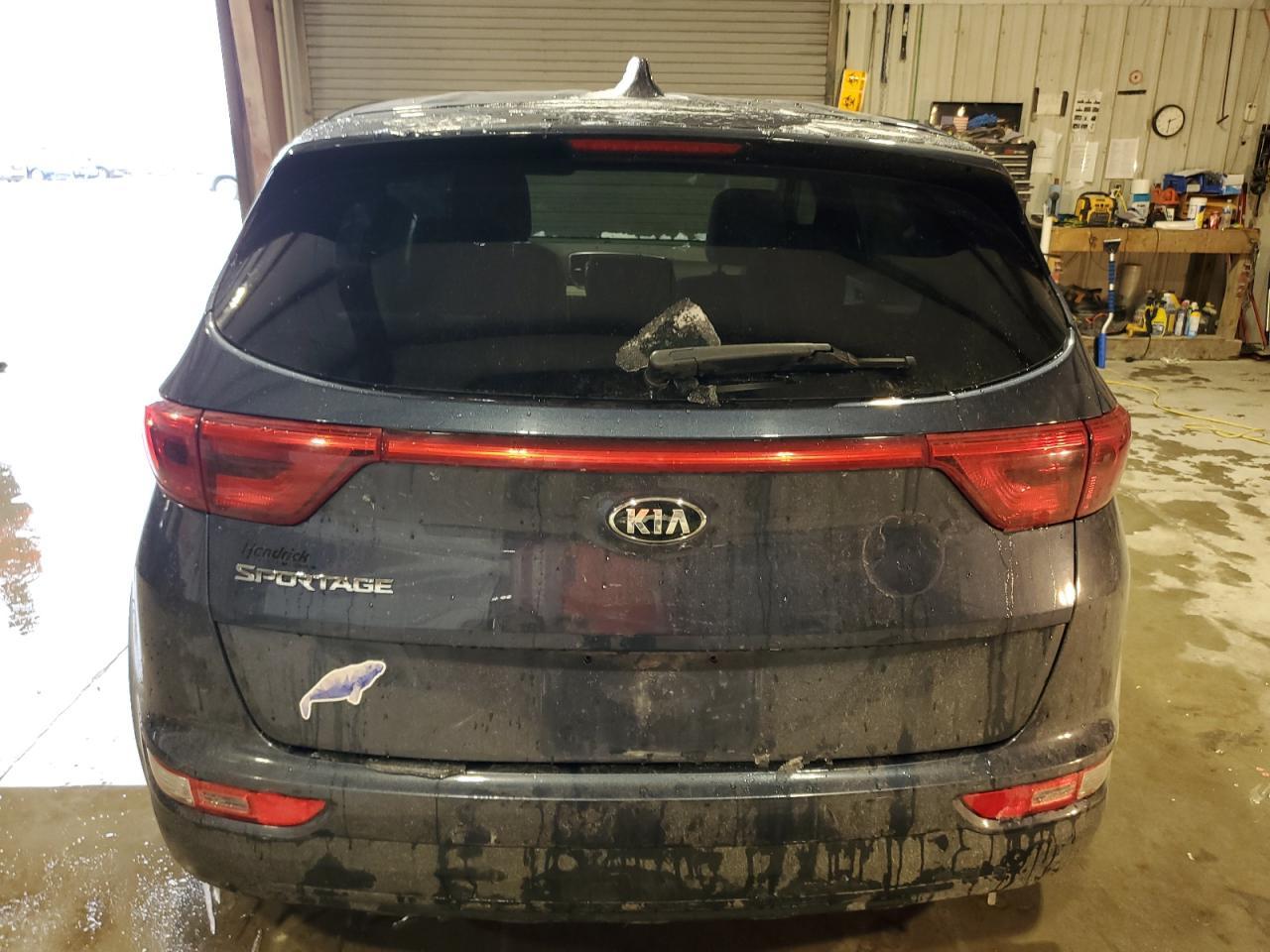 2017 KIA SPORTAGE L - Image 6