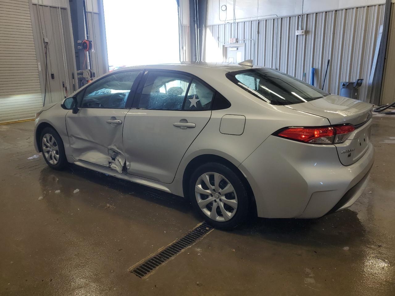 2021 TOYOTA COROLLA LE - Image 2