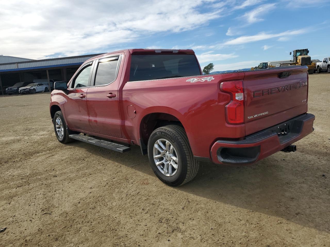 2024 CHEVROLET SILVERADO - Image 2