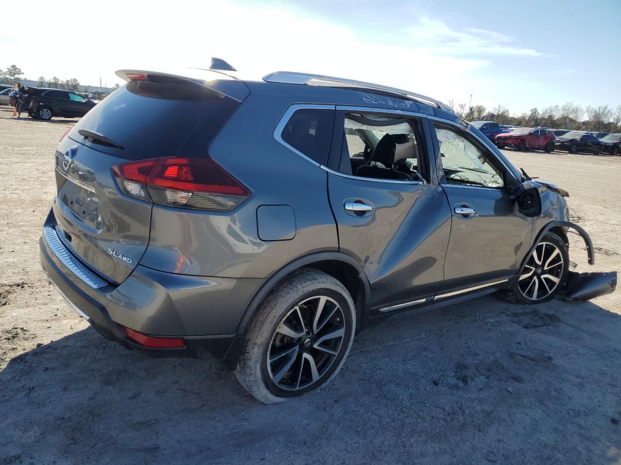 2018 NISSAN ROGUE S - Фото 3