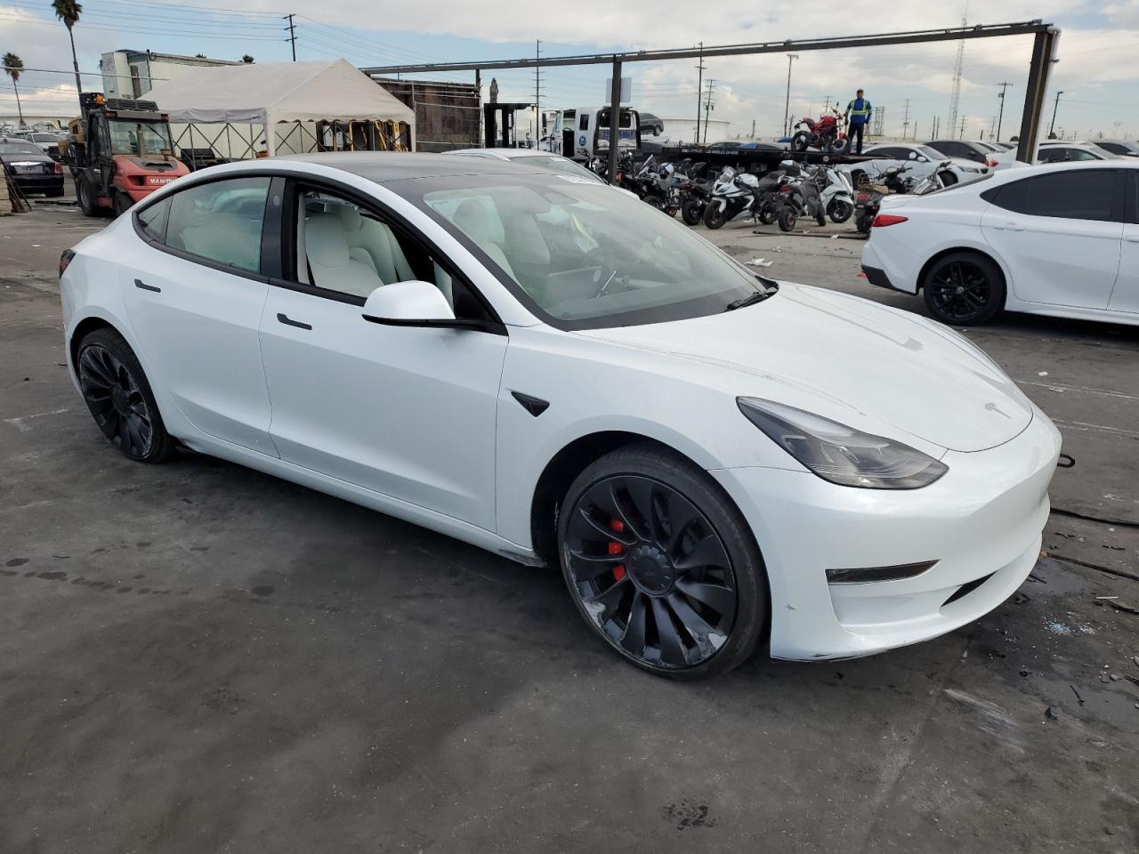 2023 TESLA MODEL 3 - Фото 4
