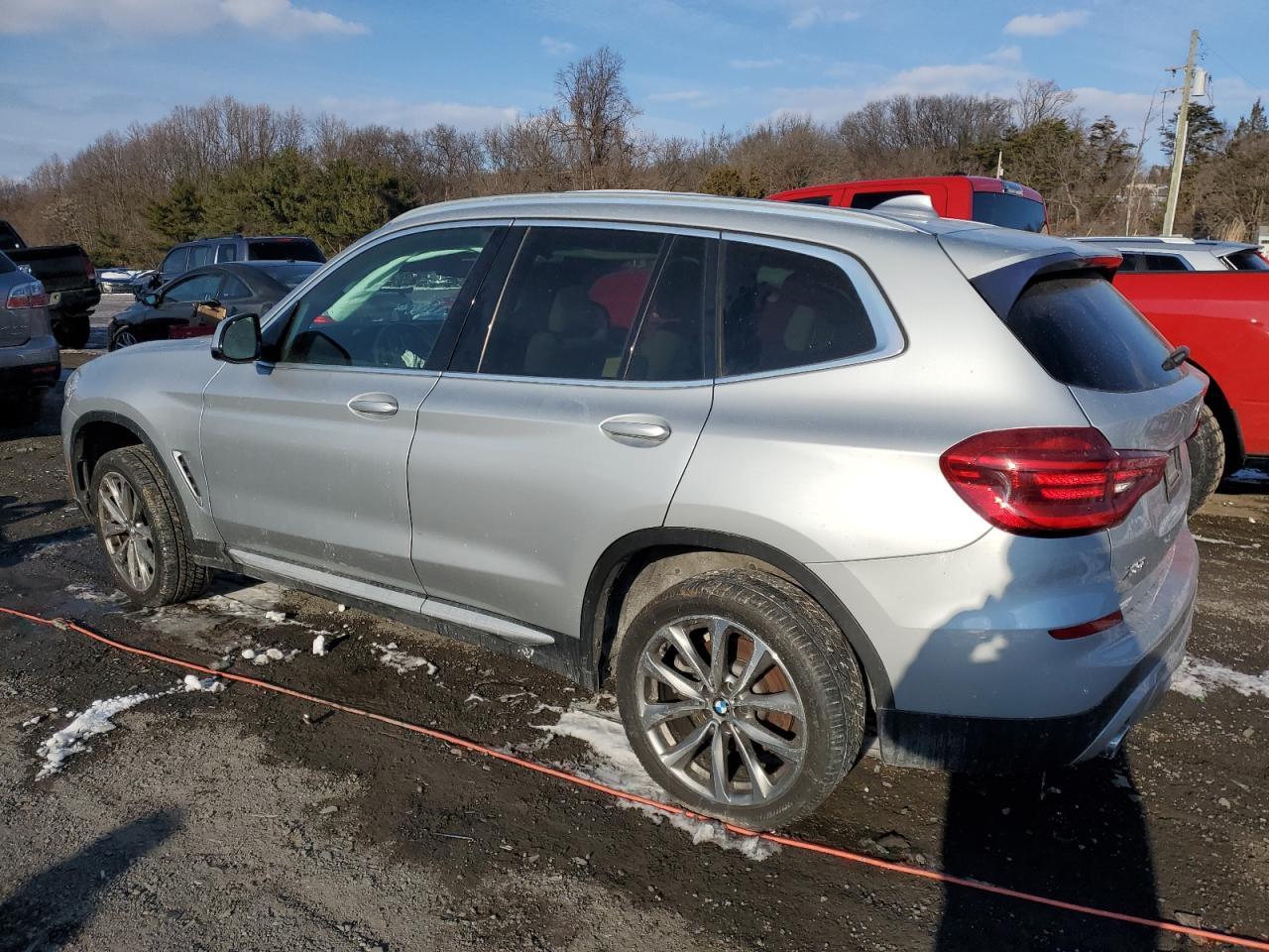 2019 BMW X3 XDRIVE3 - Фото 2