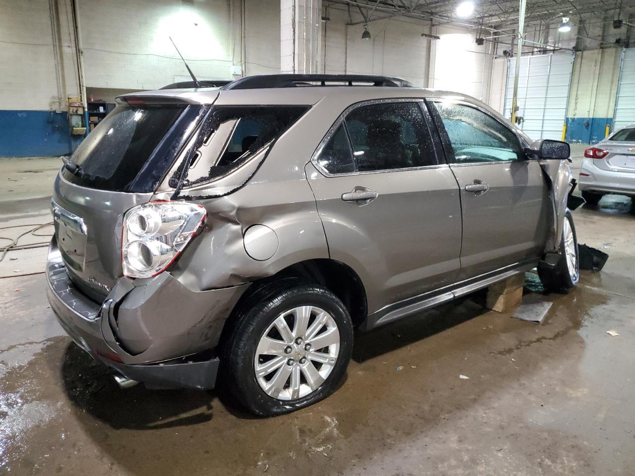 2011 CHEVROLET EQUINOX LT - Фото 3