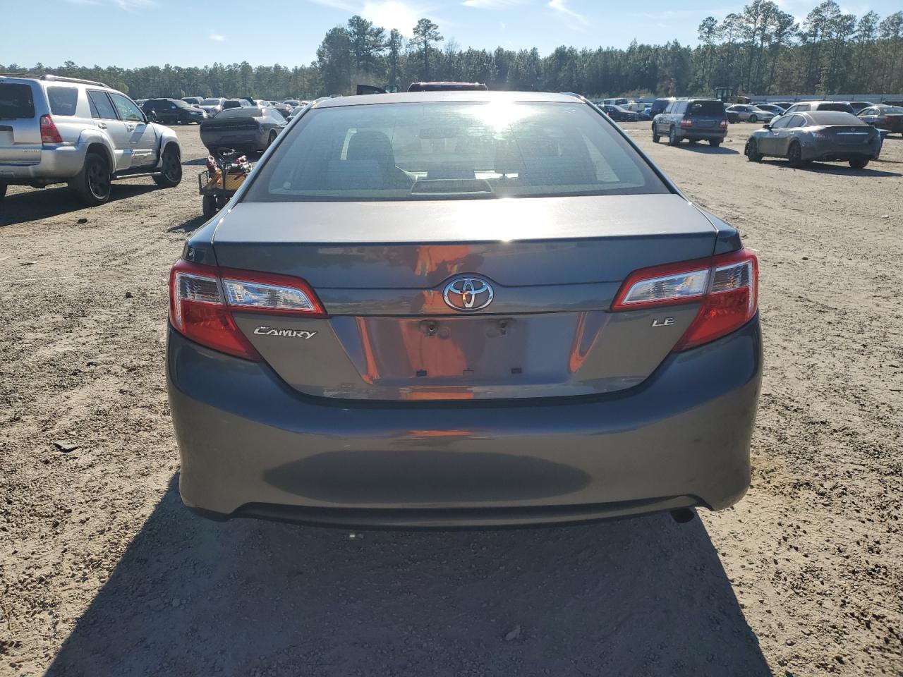 2013 TOYOTA CAMRY L - Фото 6