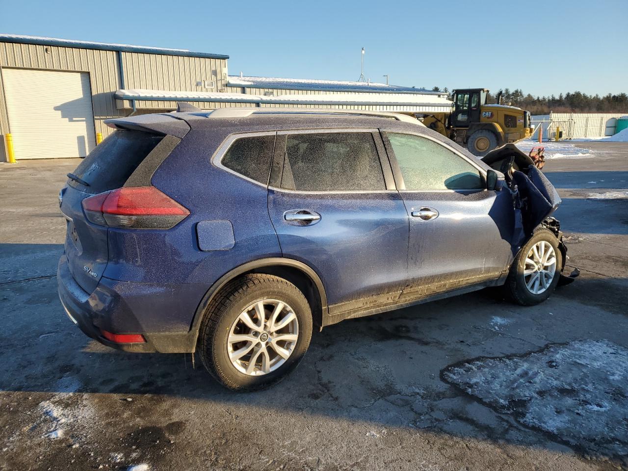 2017 NISSAN ROGUE SV - Image 3