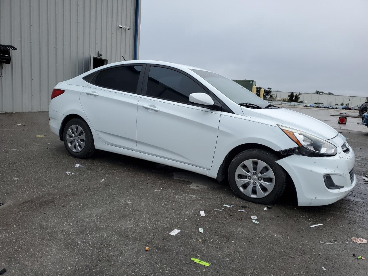2016 HYUNDAI ACCENT SE - Фото 4