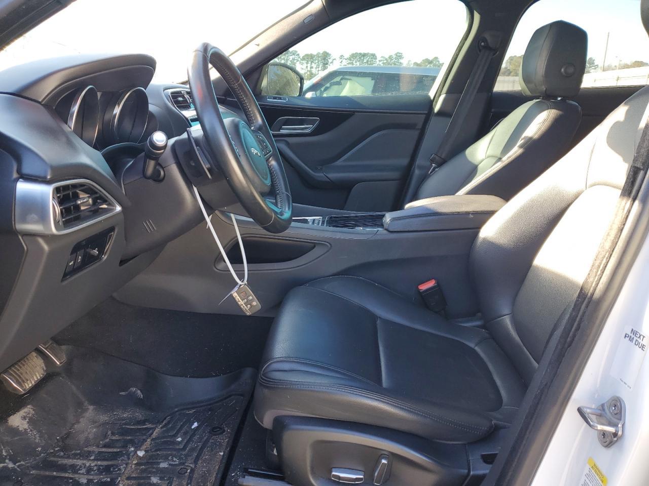 2019 JAGUAR F-PACE PRE - Image 7