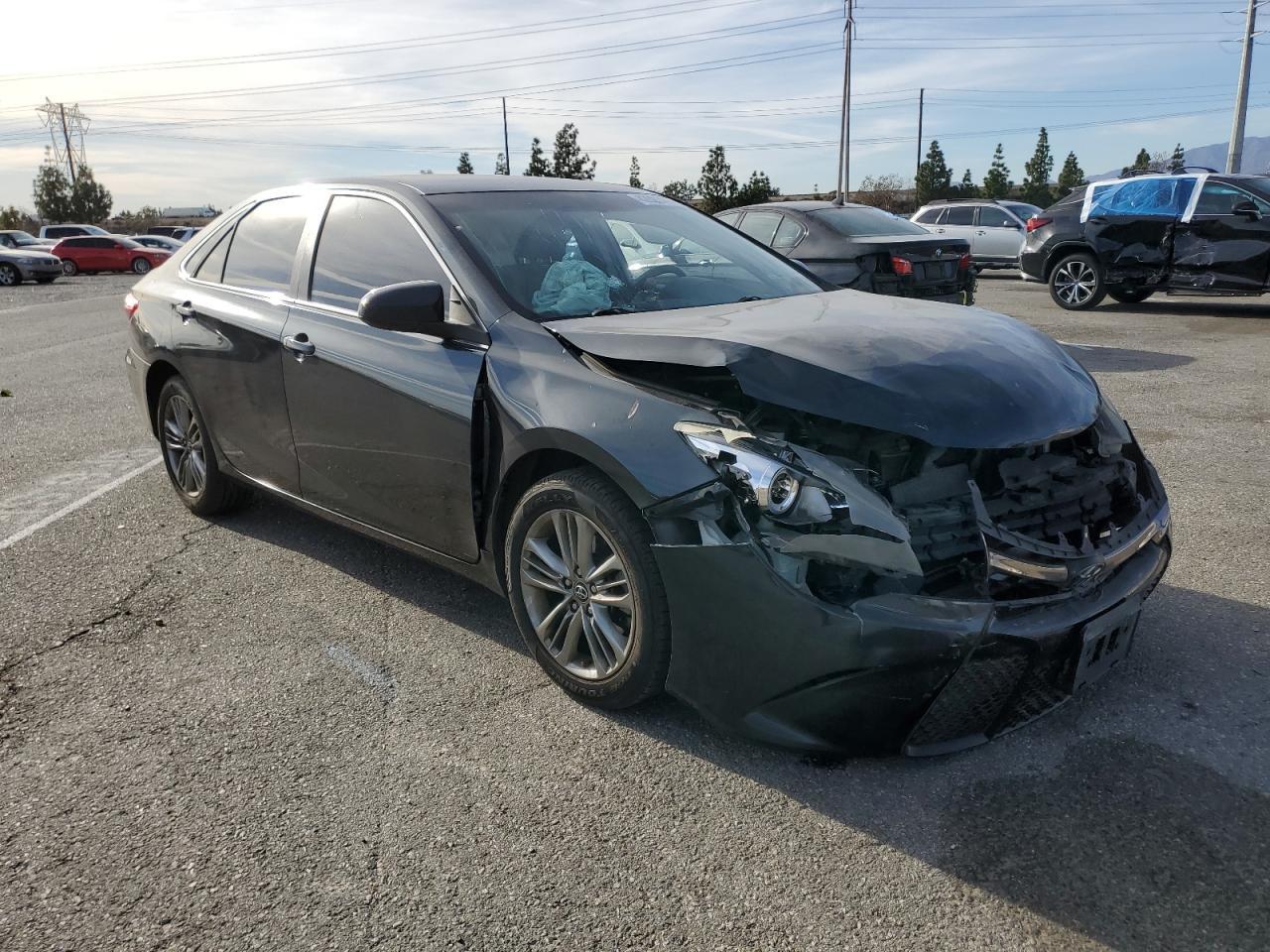 2015 TOYOTA CAMRY LE - Фото 4