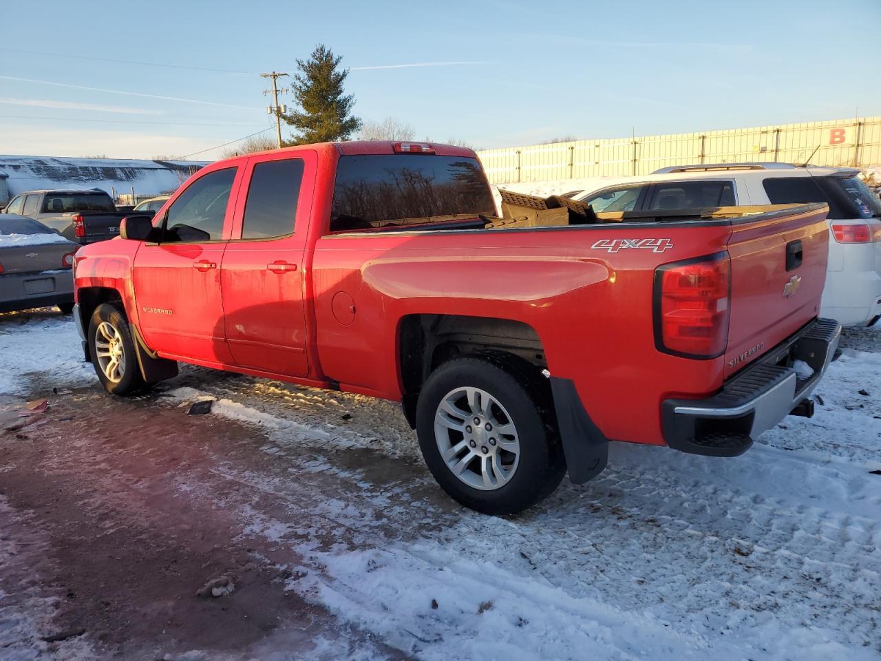2017 CHEVROLET SILVERADO - Фото 2