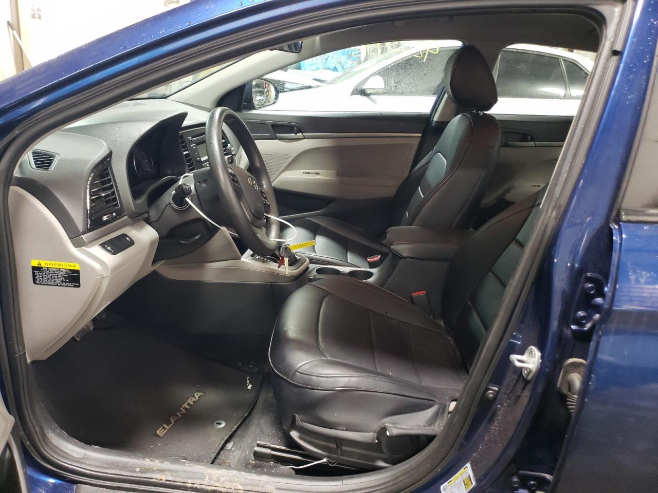 2017 HYUNDAI ELANTRA SE - Фото 7
