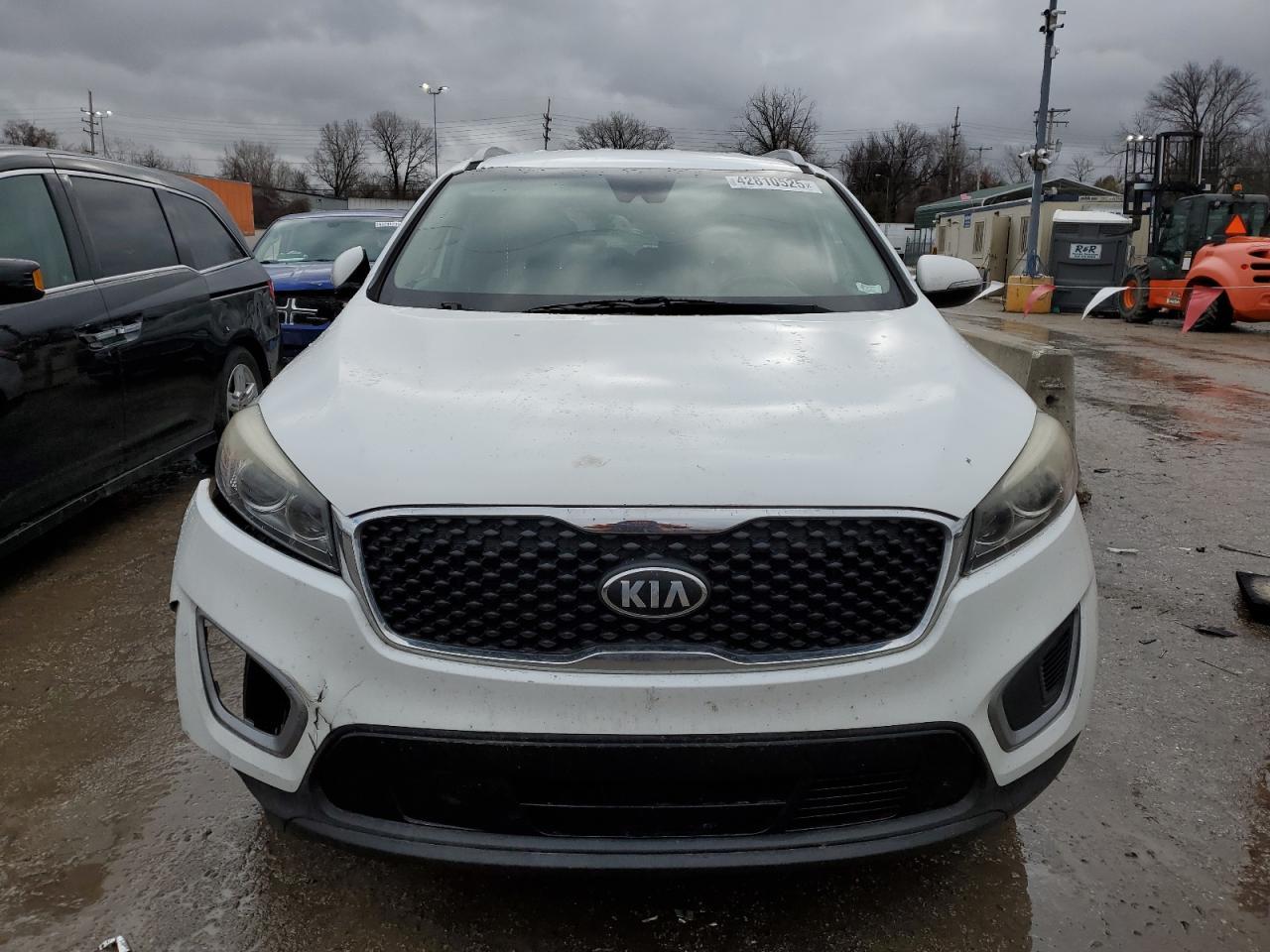 2017 KIA SORENTO LX - Фото 5