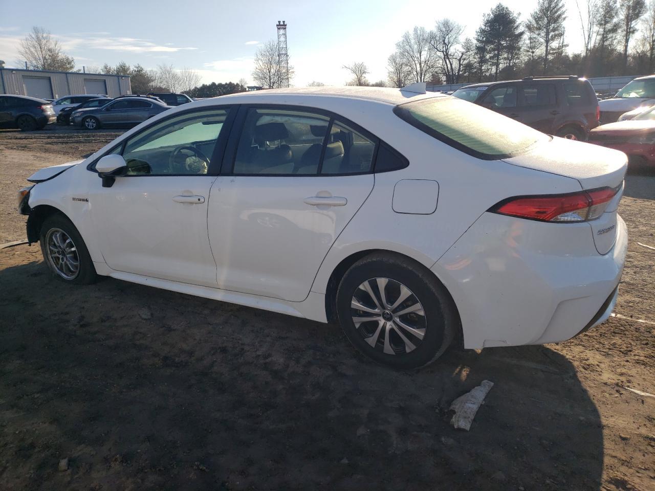 2021 TOYOTA COROLLA LE - Фото 2