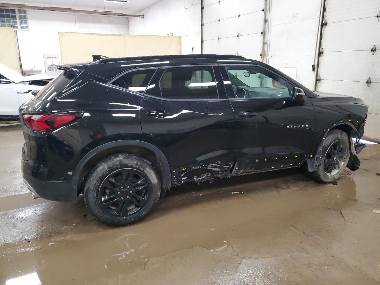 2021 CHEVROLET BLAZER 2LT - Image 3