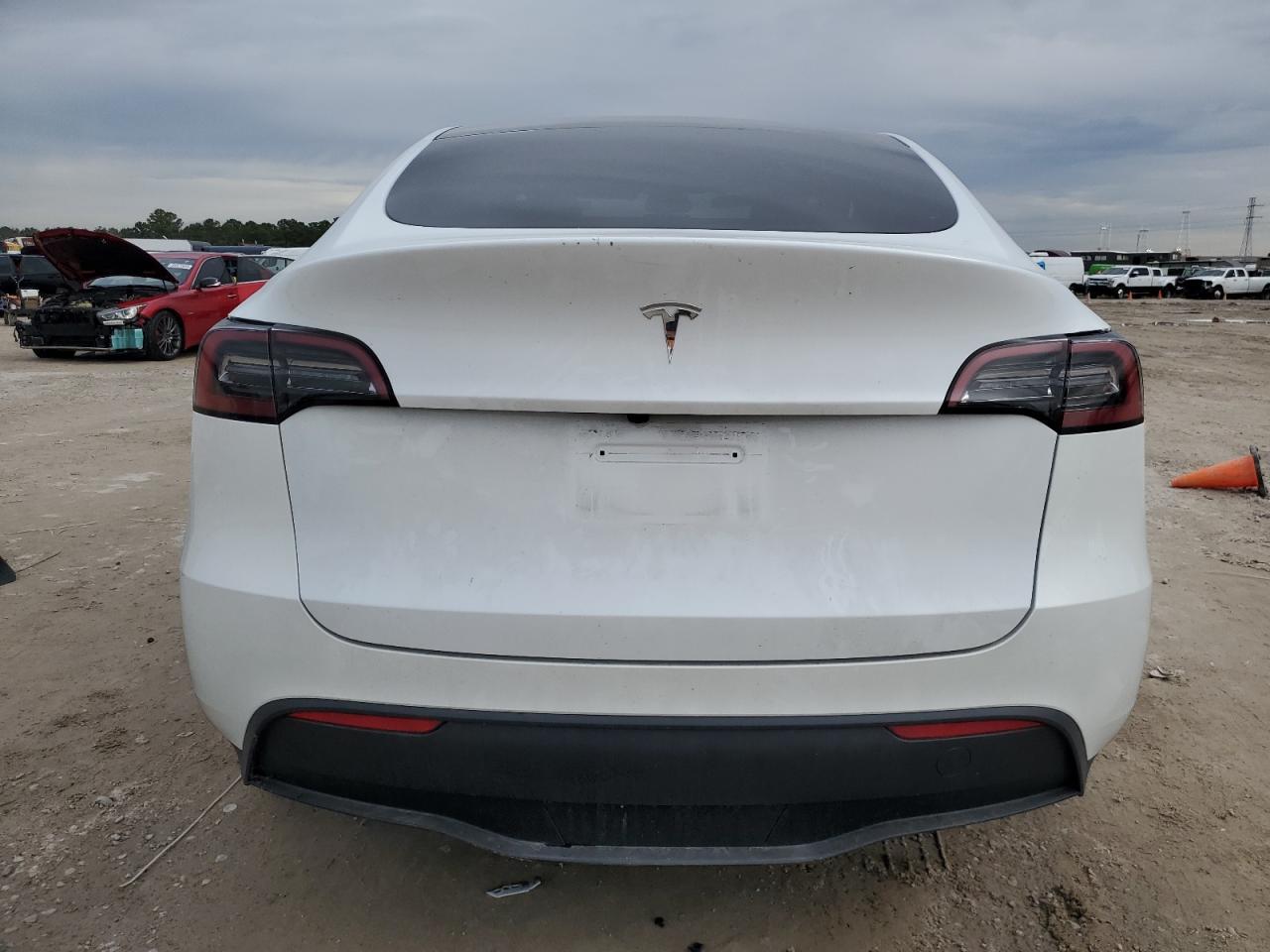 2024 TESLA MODEL Y - Фото 6