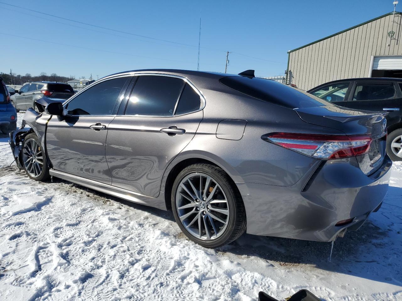 2019 TOYOTA CAMRY XSE - Image 2