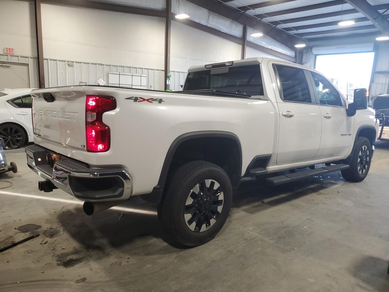 2020 CHEVROLET SILVERADO - Image 3