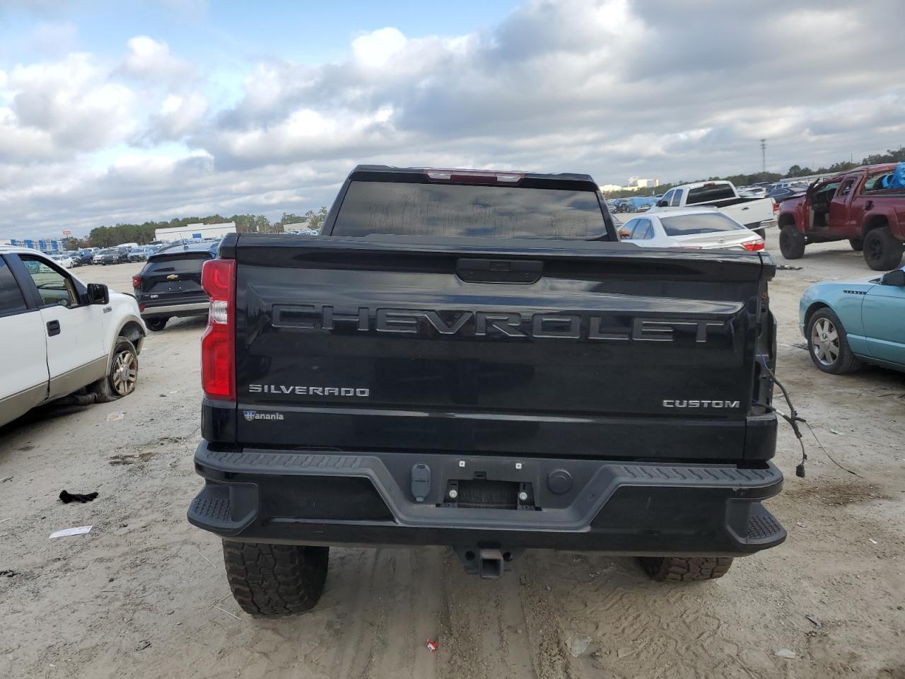 2021 CHEVROLET SILVERADO - Фото 6
