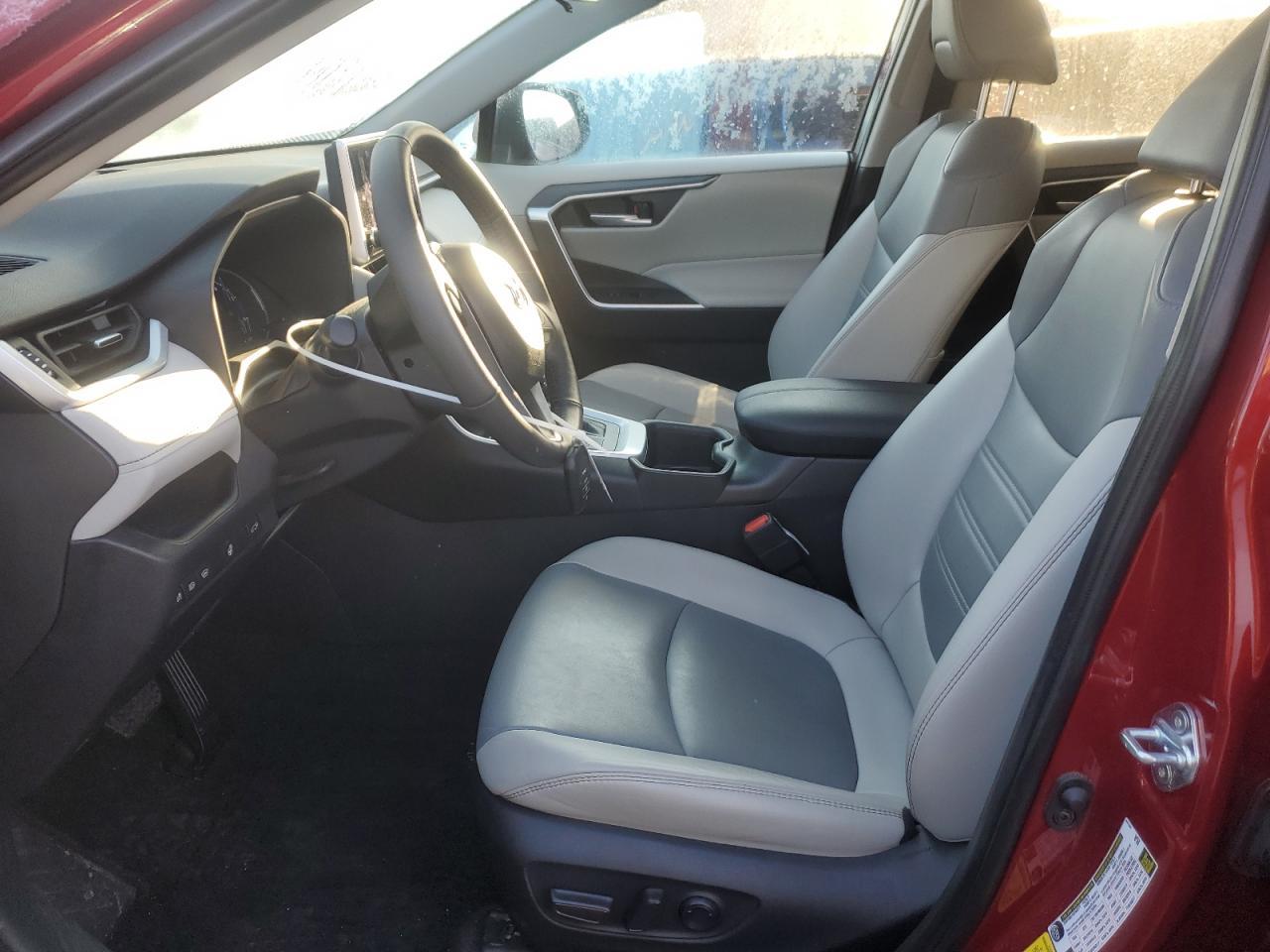 2024 TOYOTA RAV4 XLE P - Image 7