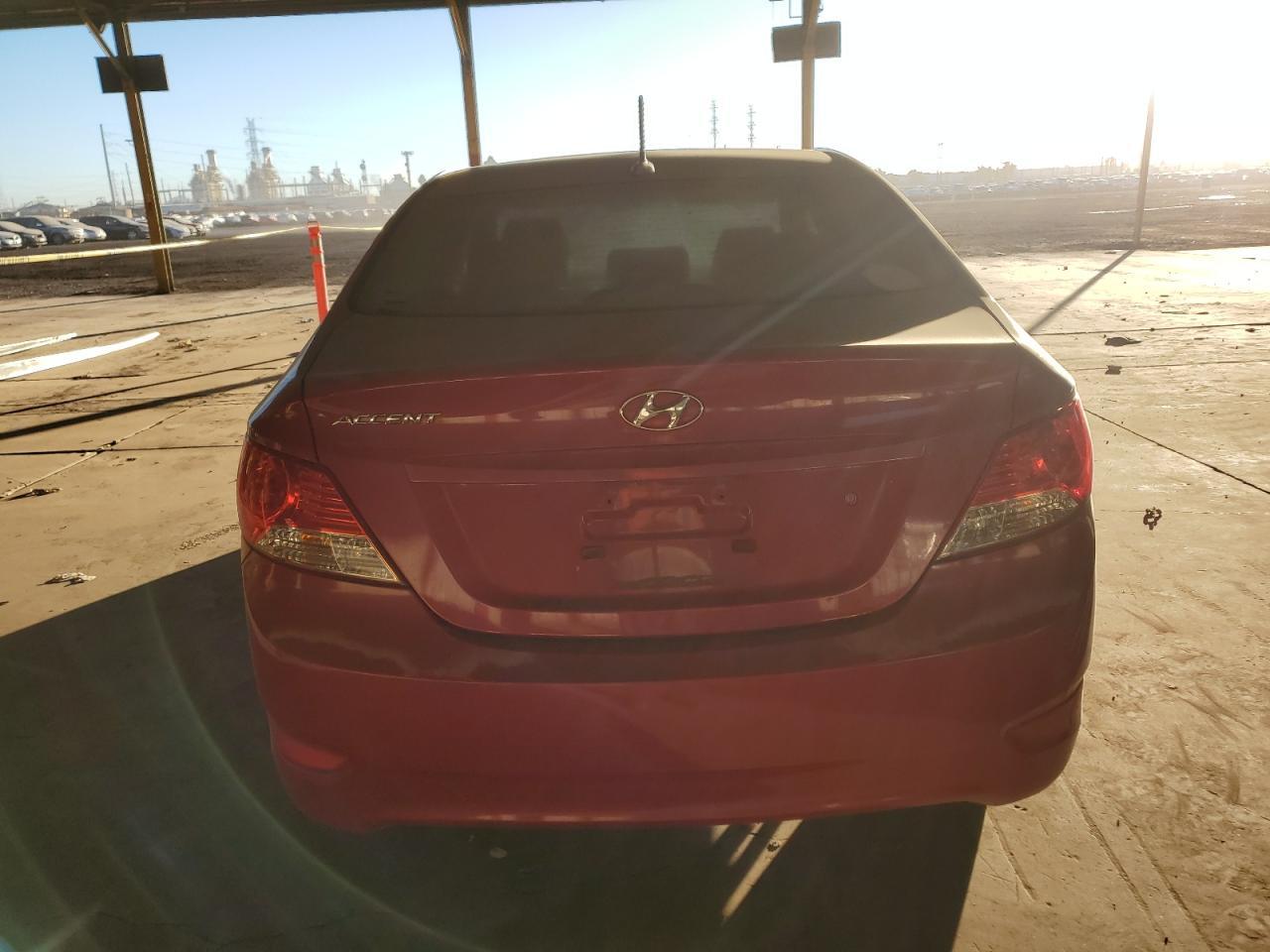 2012 HYUNDAI ACCENT GLS - Image 6