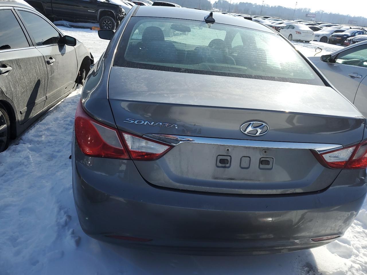 2013 HYUNDAI SONATA GLS - Фото 6