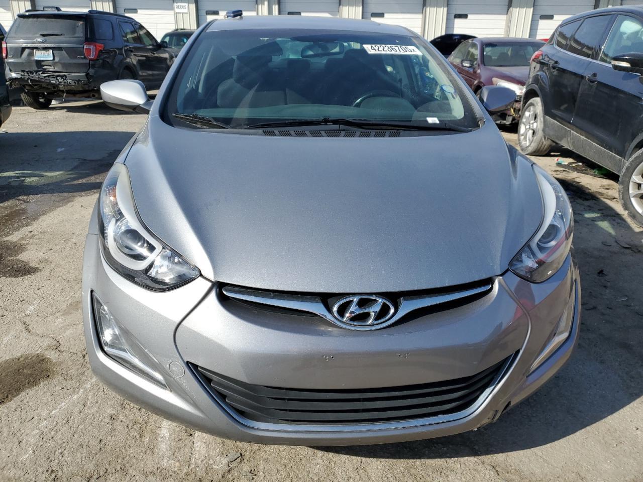 2015 HYUNDAI ELANTRA SE - Фото 5