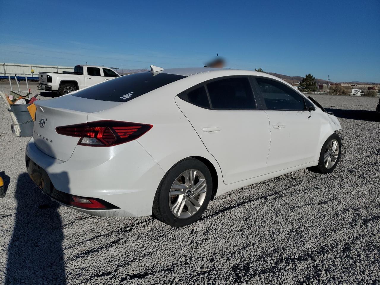 2019 HYUNDAI ELANTRA SE - Фото 3