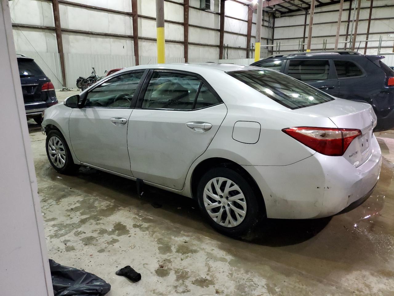 2019 TOYOTA COROLLA L - Image 2