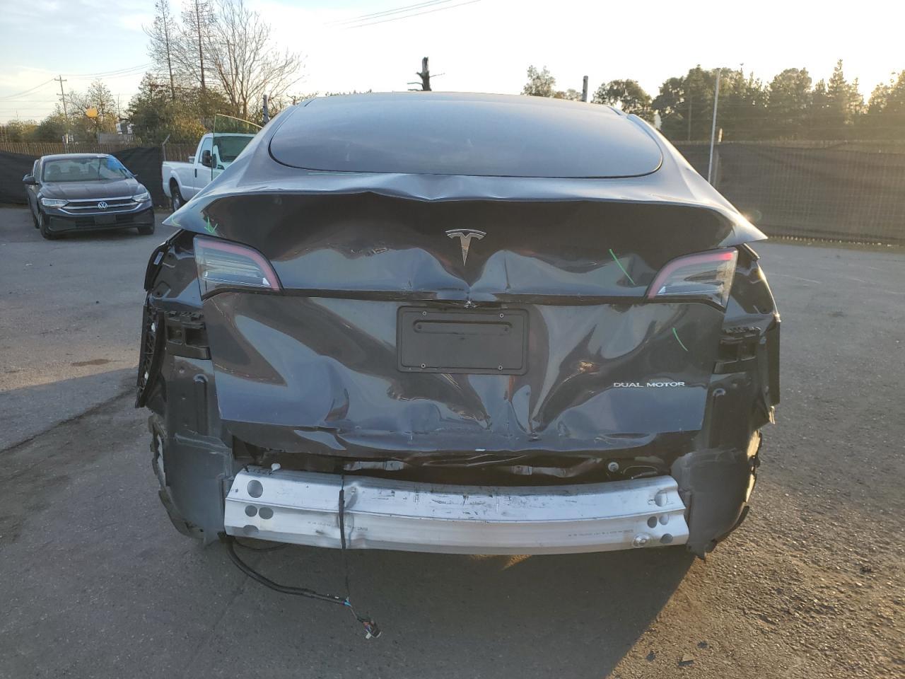 2024 TESLA MODEL Y - Фото 6