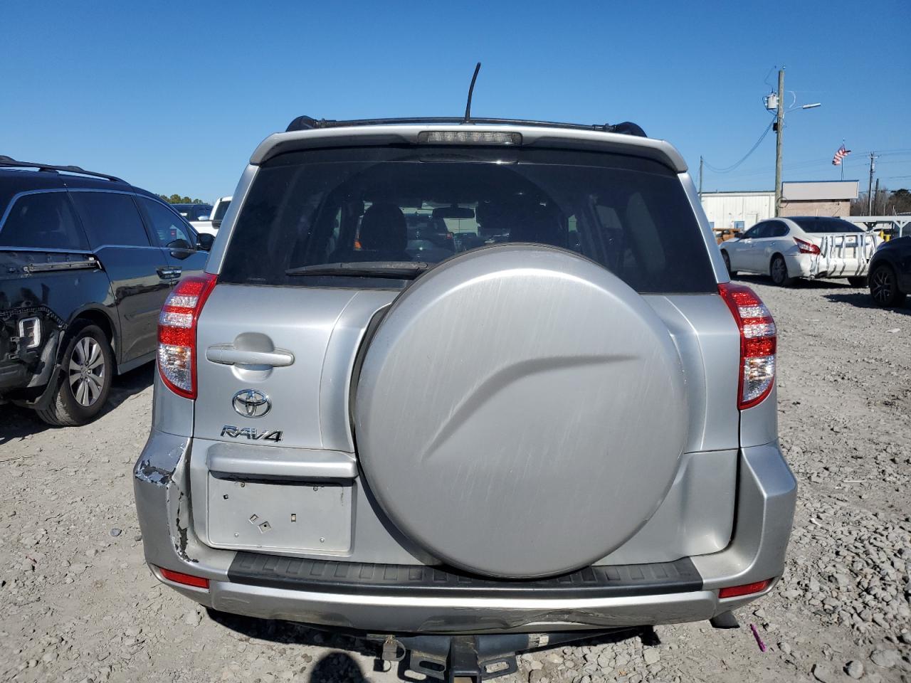 2011 TOYOTA RAV4 - Image 6