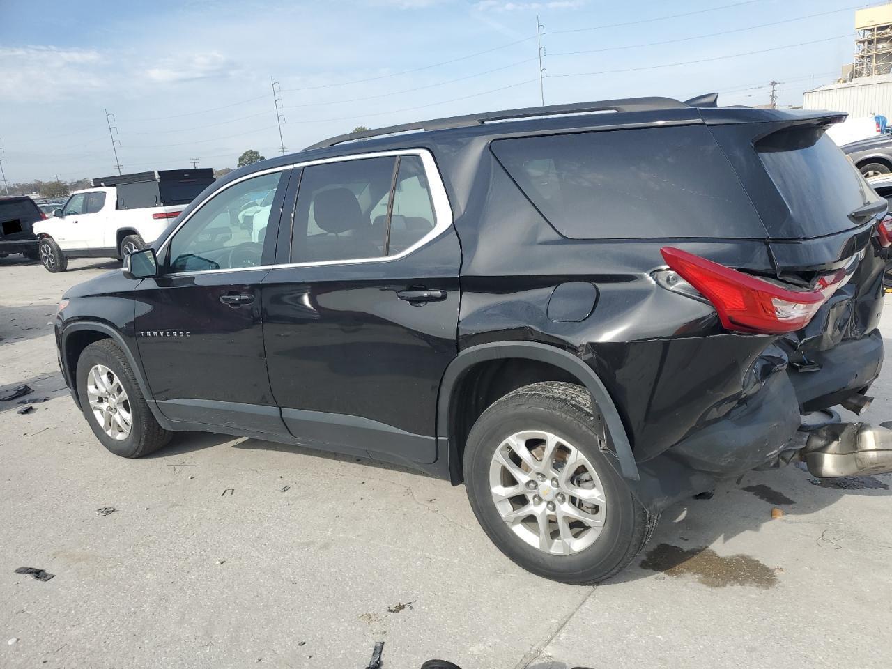 2021 CHEVROLET TRAVERSE L - Фото 2