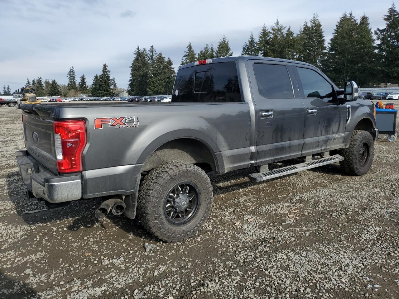 2017 FORD F350 SUPER - Image 3