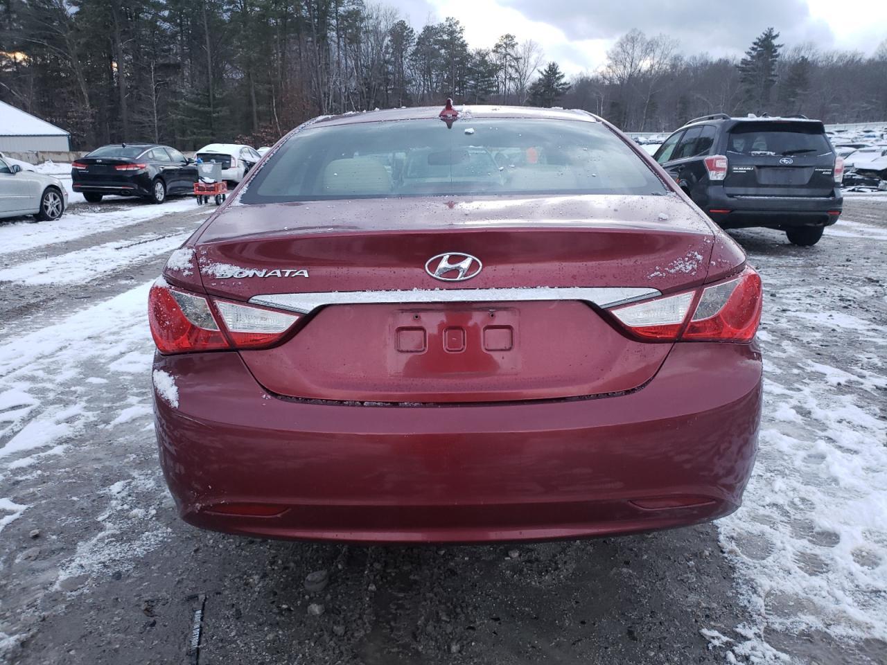 2013 HYUNDAI SONATA GLS - Image 6