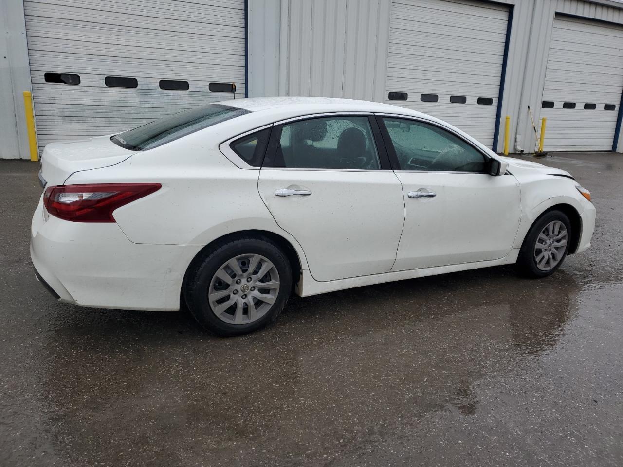 2018 NISSAN ALTIMA 2.5 - Фото 3