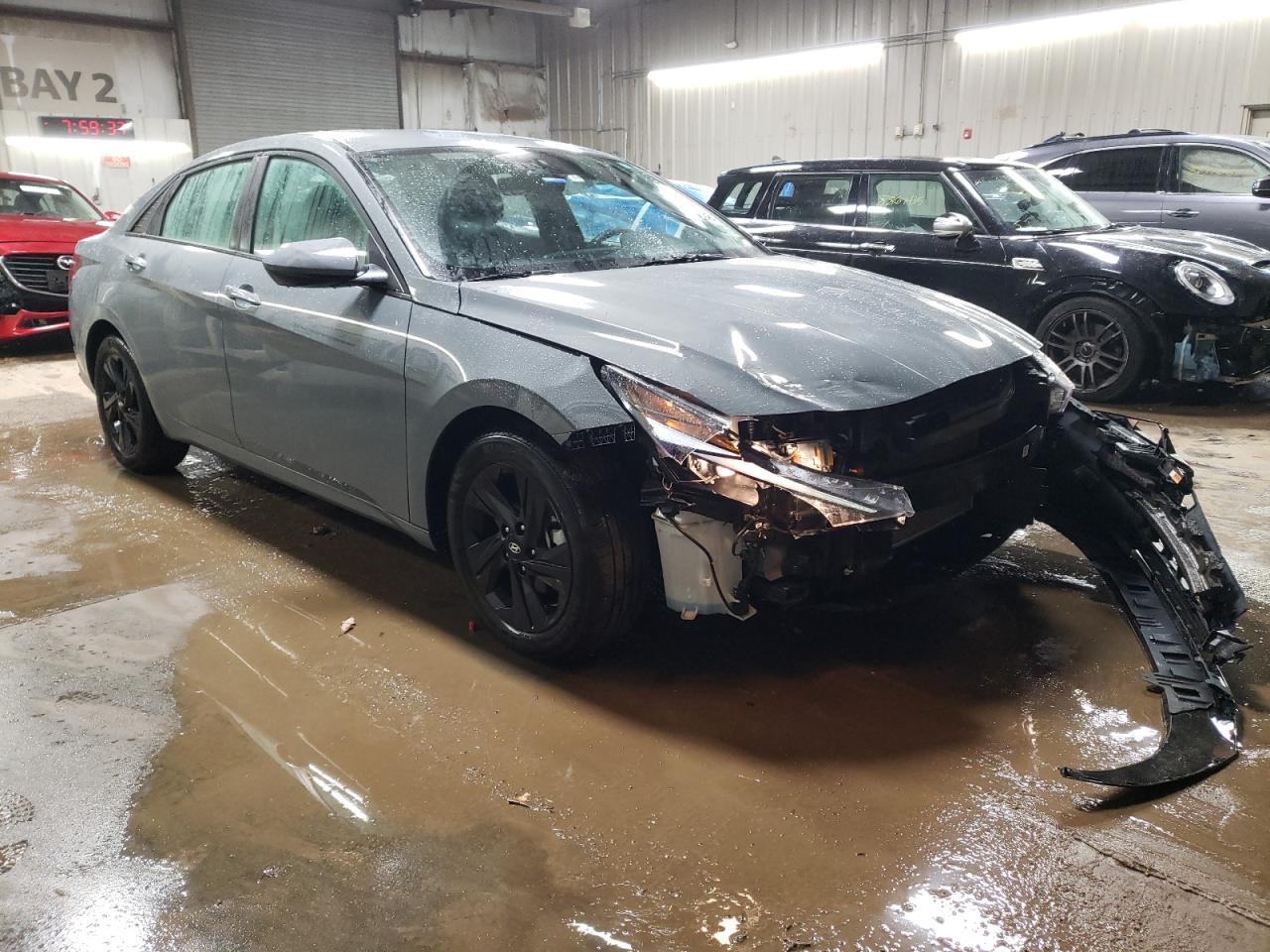2023 HYUNDAI ELANTRA SE - Image 4