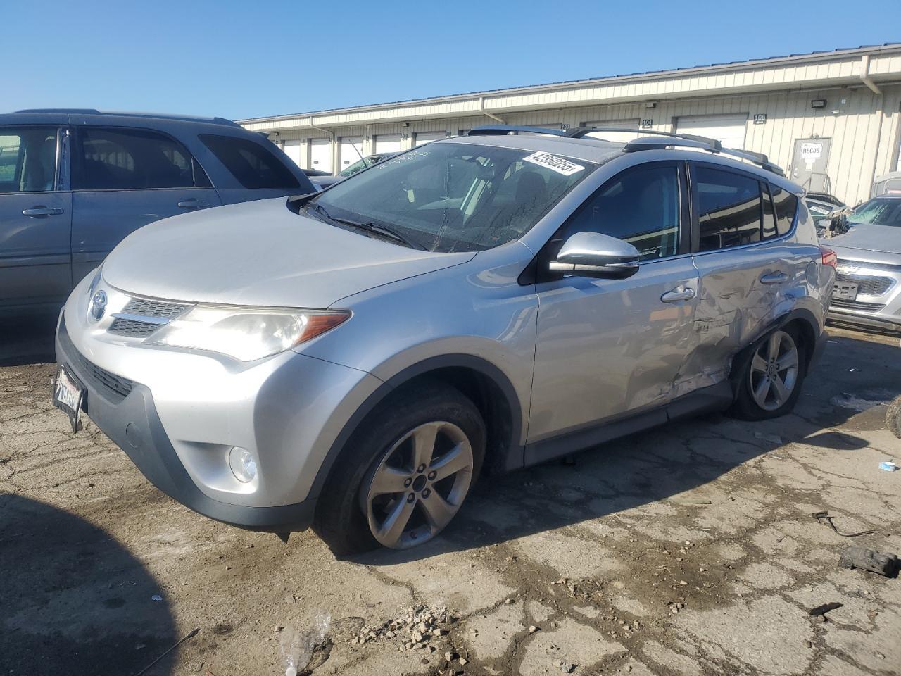 2015 TOYOTA RAV4 XLE