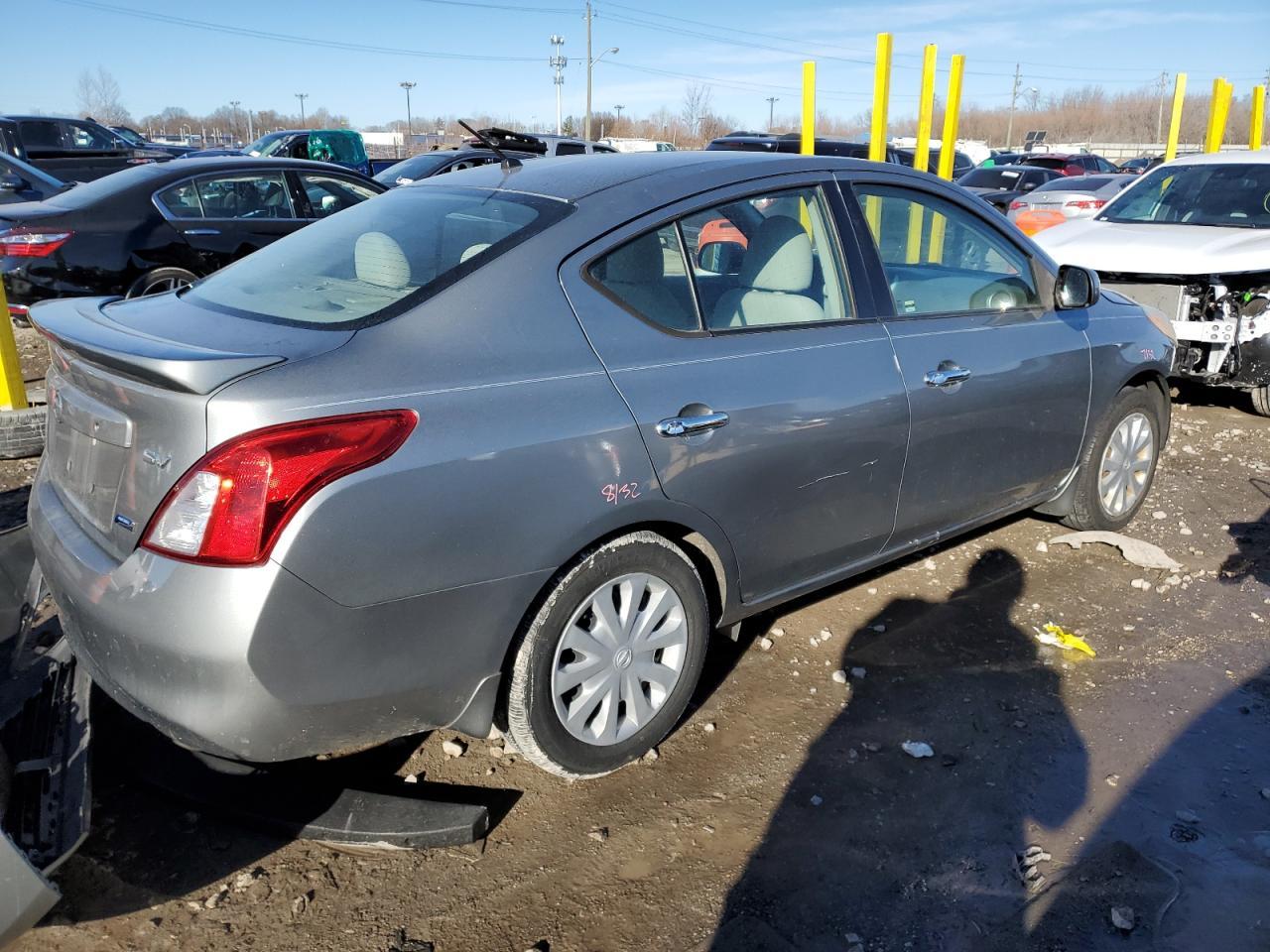 2014 NISSAN VERSA S - Image 3