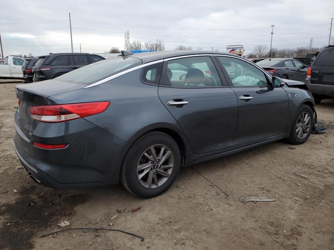 2020 KIA OPTIMA LX - Фото 3