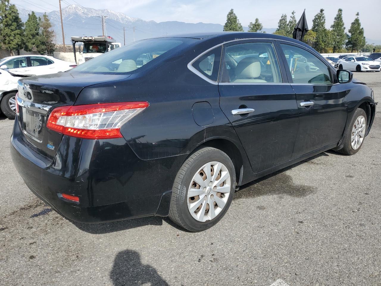 2013 NISSAN SENTRA S - Фото 3
