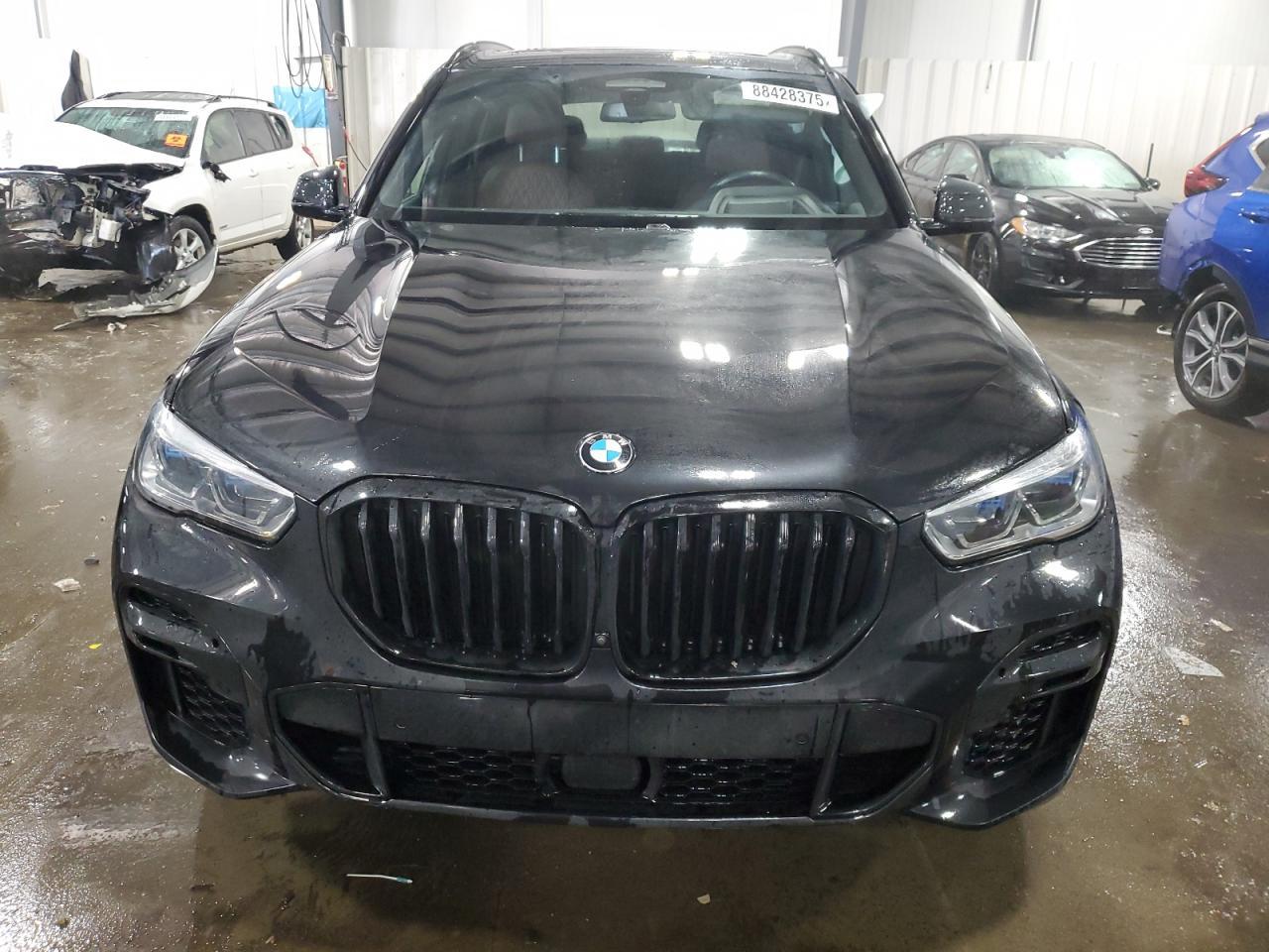 2022 BMW X5 XDRIVE4 - Фото 5