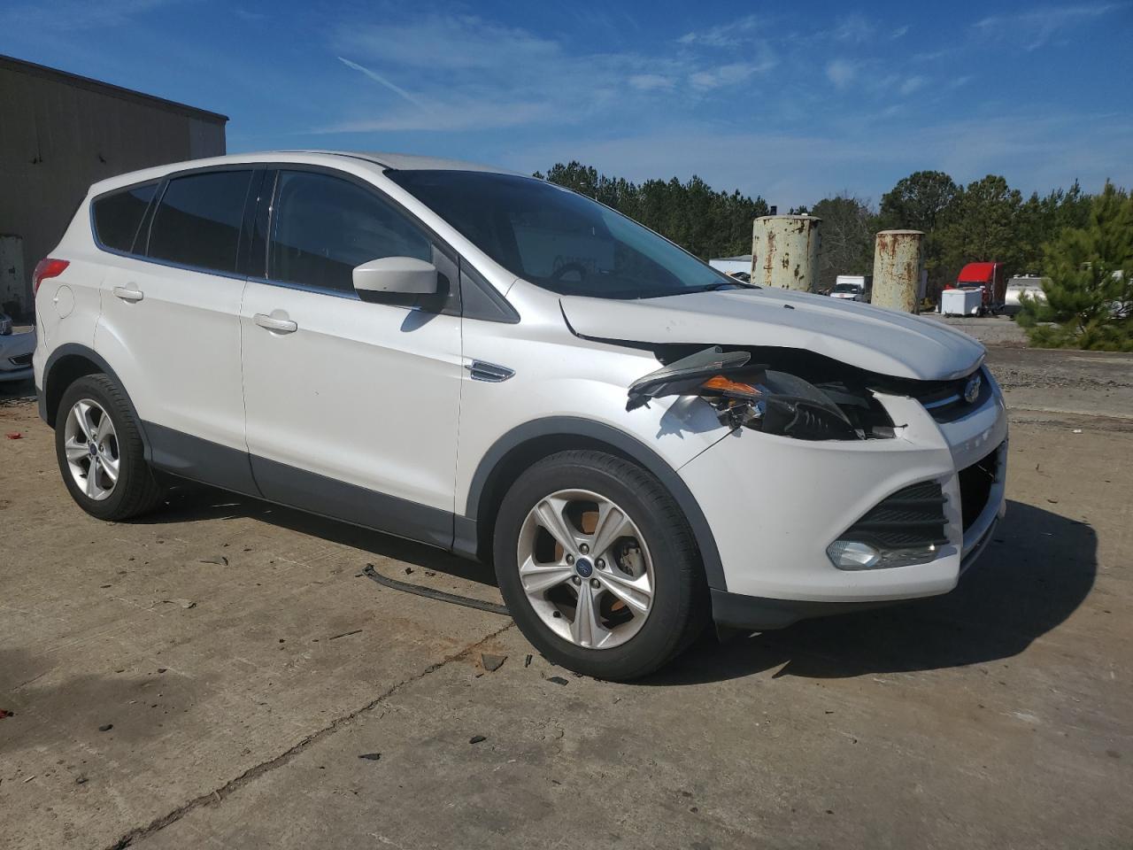 2015 FORD ESCAPE SE - Image 4