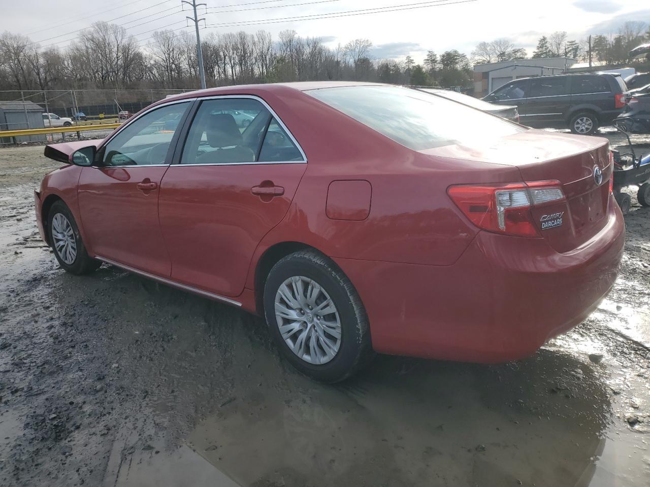 2013 TOYOTA CAMRY L - Фото 2