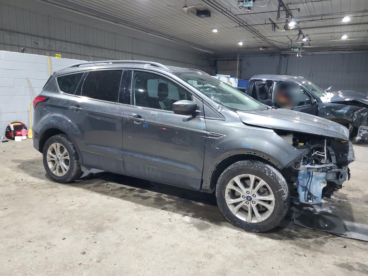 2019 FORD ESCAPE SEL - Image 4