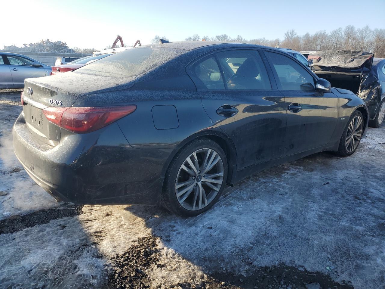 2018 INFINITI Q50 LUXE - Фото 3