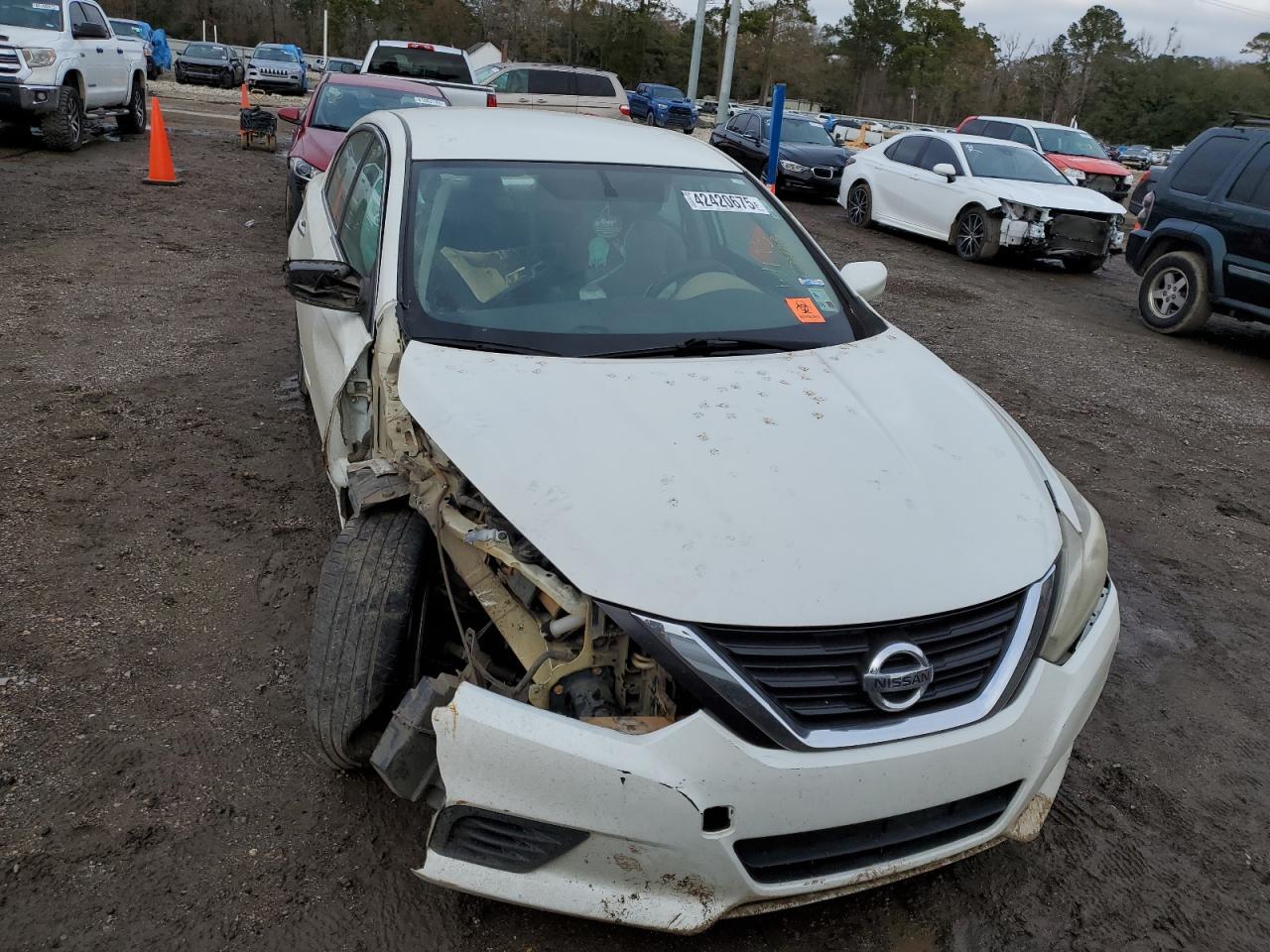 2017 NISSAN ALTIMA 2.5 - Фото 5