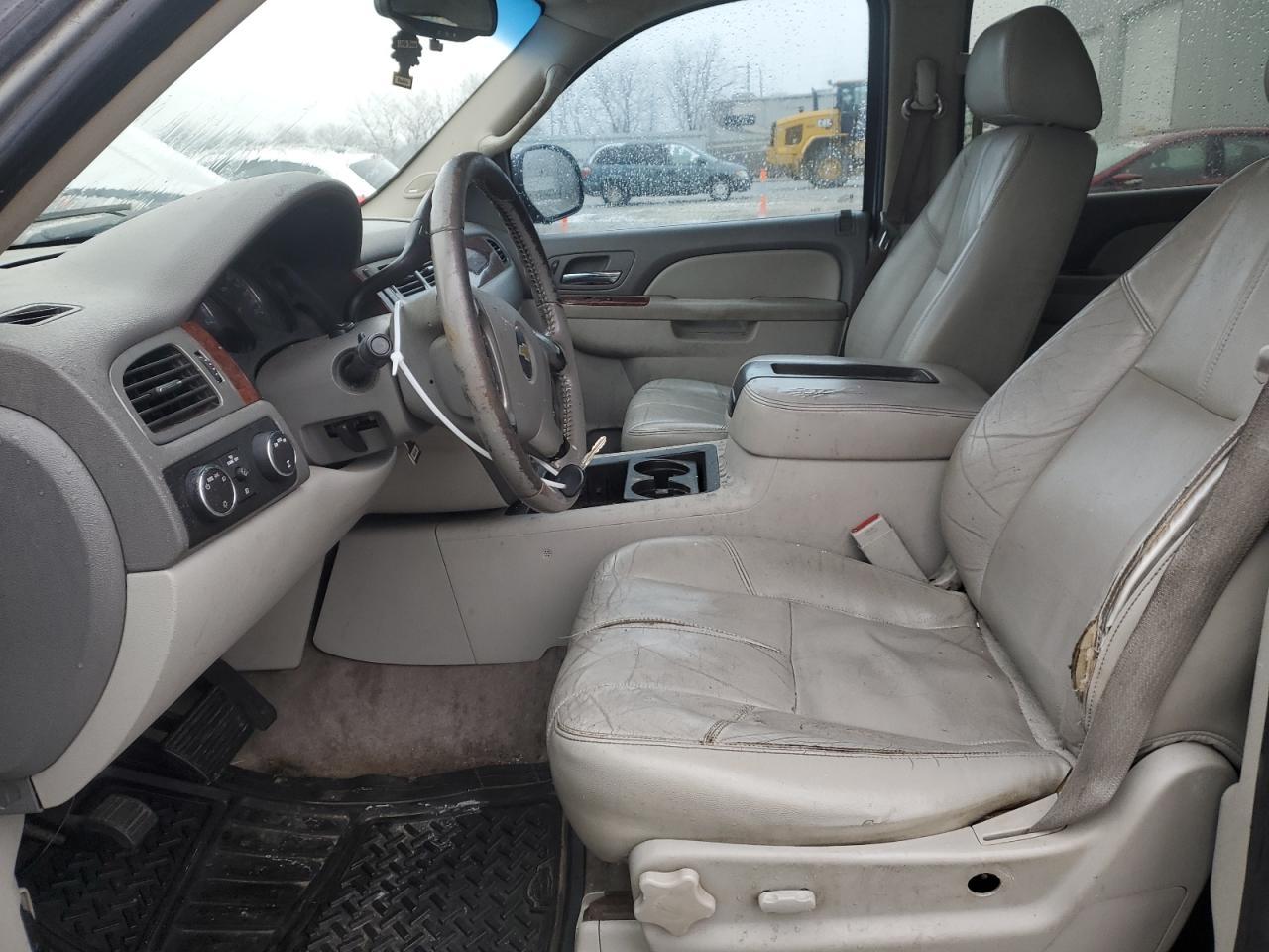 2011 CHEVROLET TAHOE K150 - Фото 7