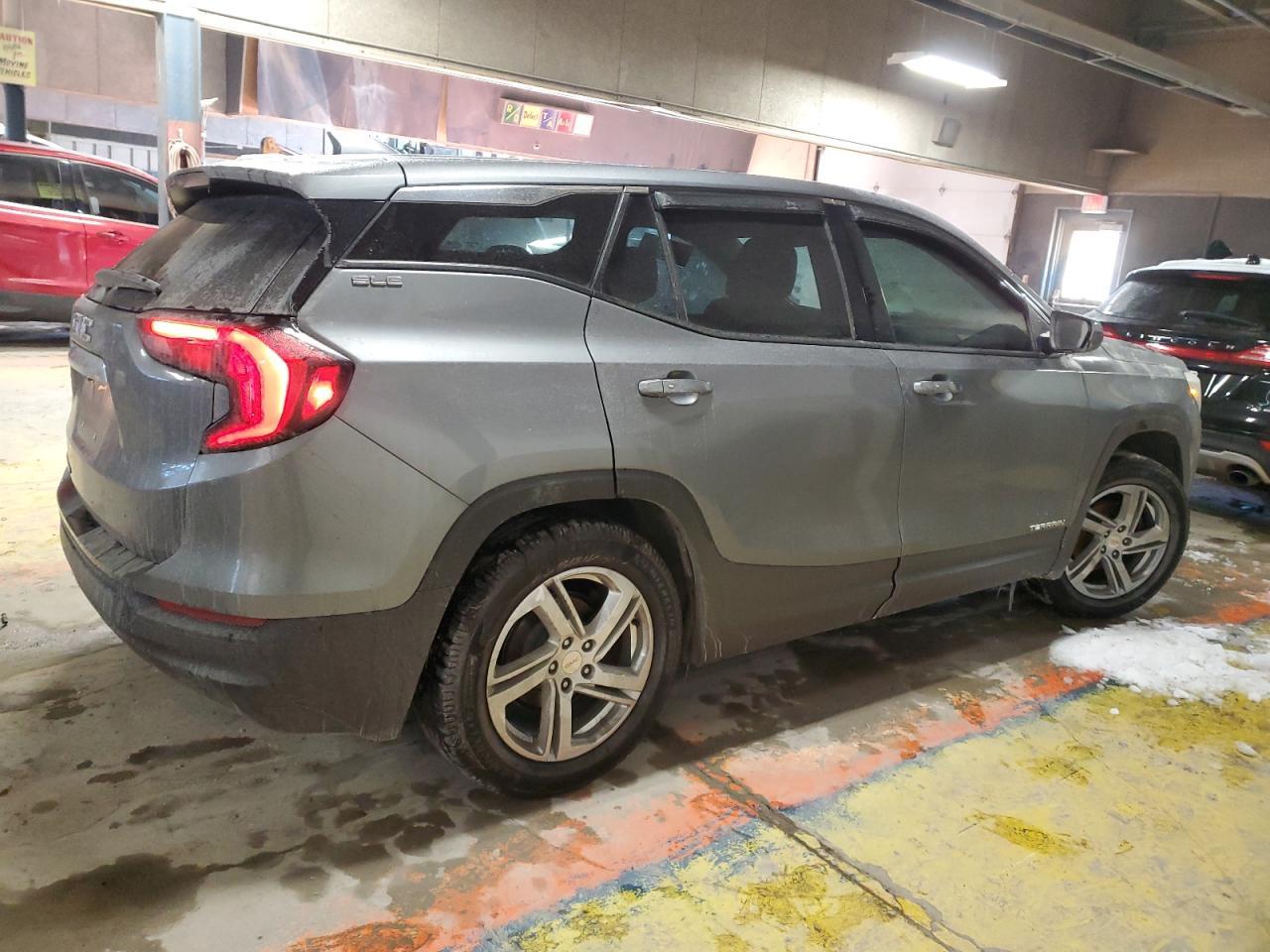 2019 GMC TERRAIN SL - Фото 3