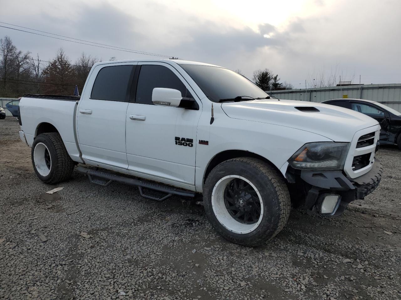 2015 RAM 1500 SPORT - Image 4
